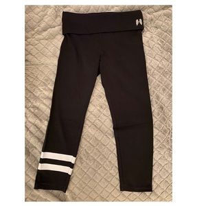 VS PINK CUTOFF YOGA PANTS